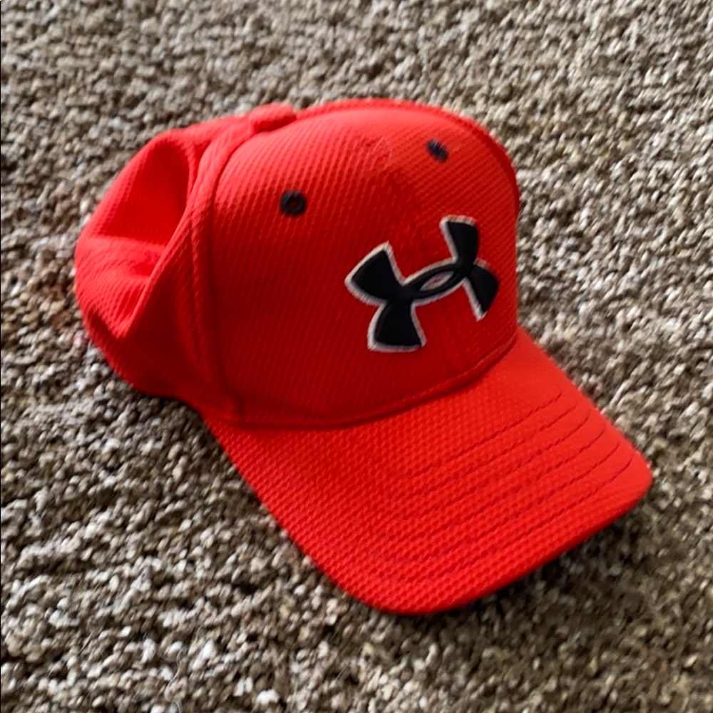 Under armour boys hat size 1-3